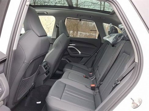 New 2025 Audi Q5 Premium Plus image 5
