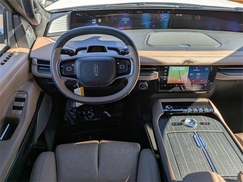 New 2025 Lincoln Navigator Black Label image 16