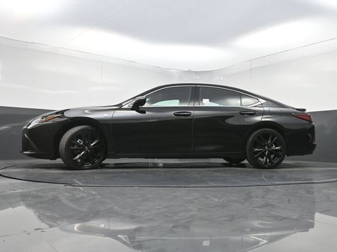 Used 2022 Lexus ES 350 F Sport w/ Accessory Package FWD image 29
