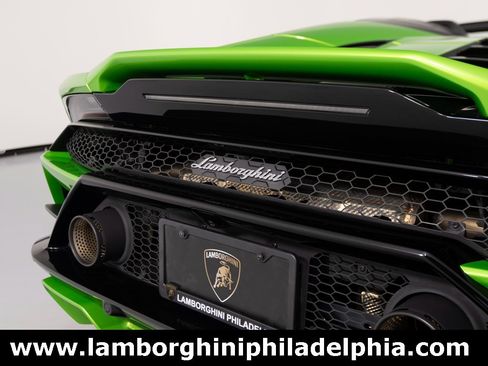 Used 2021 Lamborghini Huracan EVO image 47