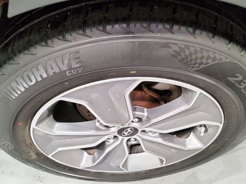 Used 2016 Hyundai Santa Fe SE AWD/4WD image 34