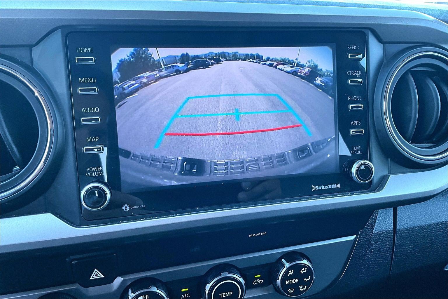 Used 2020 Toyota Tacoma SR5 w/ SR5 Appearance Package (SM) AWD/4WD image 20