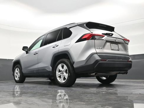 Used 2021 Toyota RAV4 XLE FWD image 22