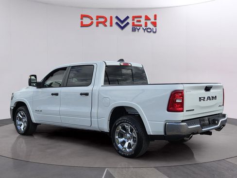New 2026 RAM 1500 Big Horn AWD/4WD image 3