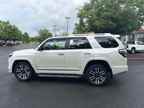 Used 2023 Toyota 4Runner Limited AWD/4WD image 6