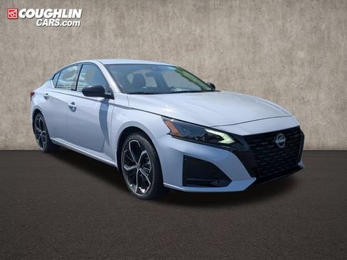 New 2026 Nissan Altima 2.5 SR FWD image 1