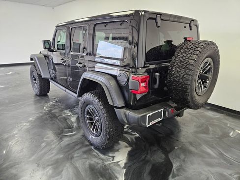Used 2022 Jeep Wrangler Unlimited Sport AWD/4WD image 6