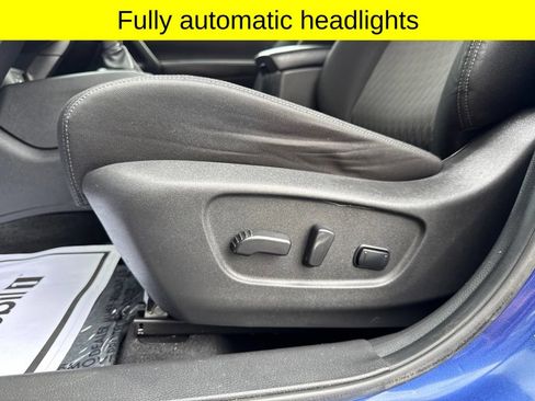 Used 2019 Nissan Rogue SV w/ Premium Package AWD/4WD image 17