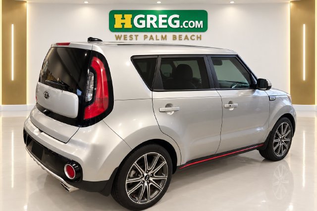 Used 2018 Kia Soul ! FWD image 7