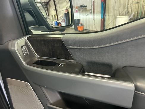 Used 2022 Ford F150 Lariat w/ Max Trailer Tow Package image 43