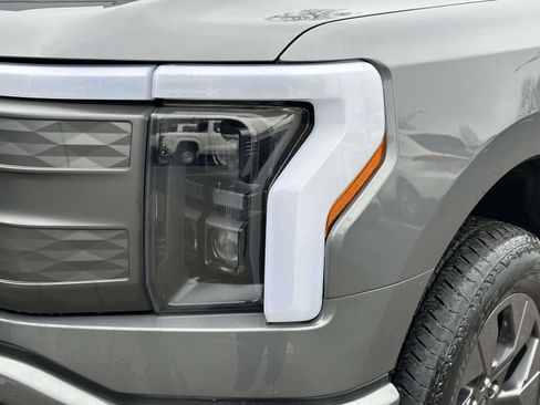 Used 2023 Ford F150 Lightning Lariat AWD/4WD image 10