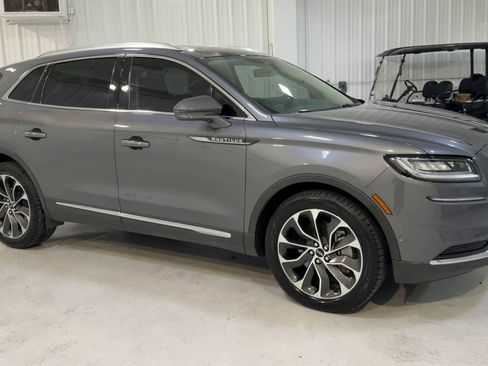 Used 2022 Lincoln Nautilus Reserve w/ Equipment Group 201A image 3