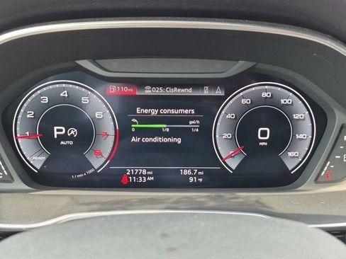 Used 2020 Audi Q3 2.0T Premium Plus w/ Premium Plus Package AWD/4WD image 17