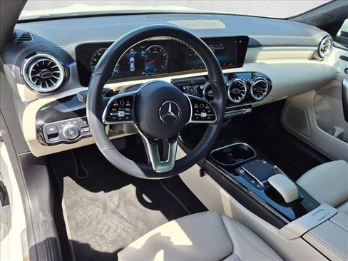 Certified 2023 Mercedes-Benz CLA 250 image 9