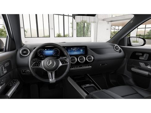 New 2026 Mercedes-Benz GLA 250 4MATIC image 3