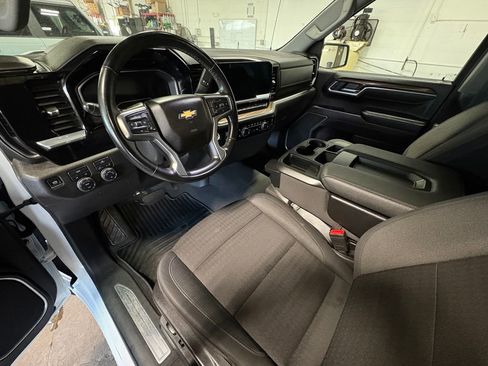 Used 2025 Chevrolet Silverado 1500 LT w/ Work Truck Package image 32