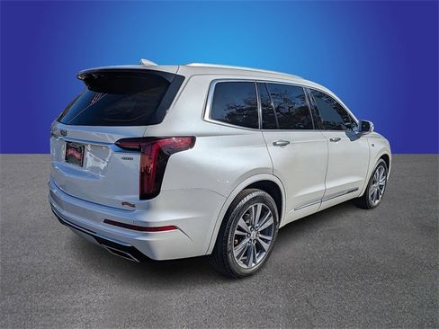 Used 2020 Cadillac XT6 Premium Luxury image 5