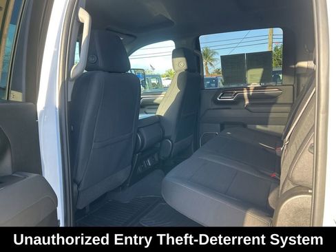 Used 2025 Chevrolet Silverado 2500 LT w/ Convenience Package image 31