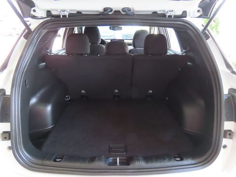 Used 2023 Jeep Compass Sport AWD/4WD image 26