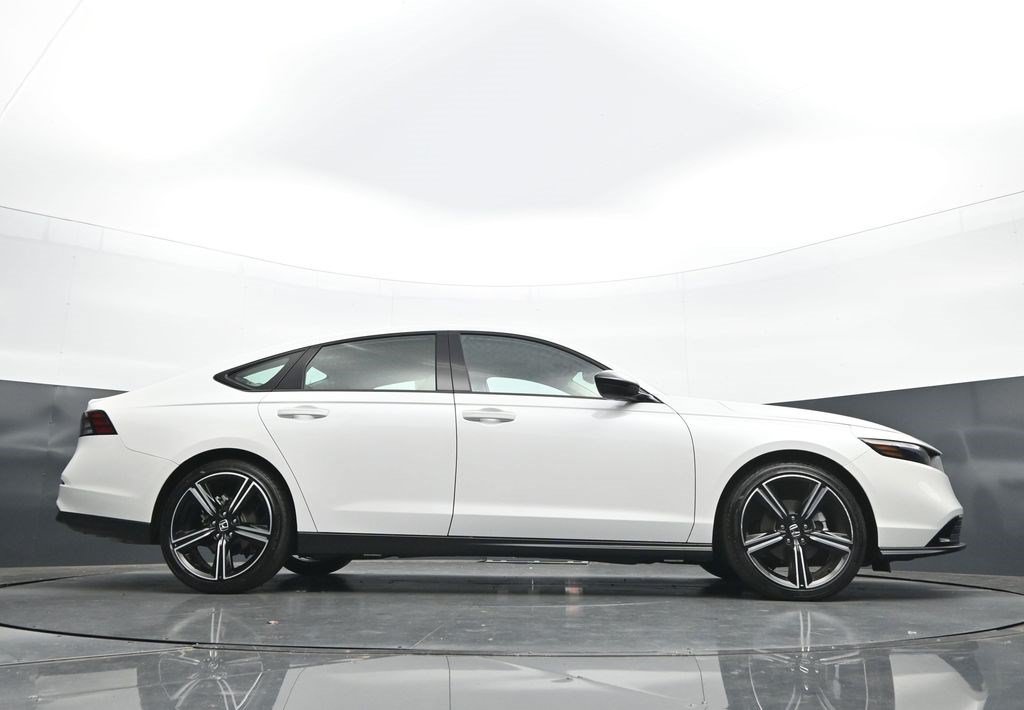 Used 2026 Honda Accord SE image 40