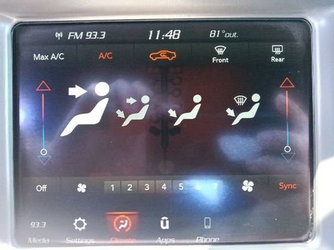 Used 2023 Dodge Charger SXT RWD image 23