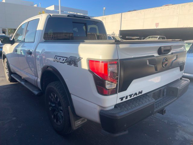 Used 2021 Nissan Titan PRO-4X w/ Pro-4x Convenience Package AWD/4WD image 3