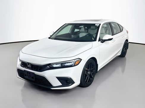 Used 2022 Honda Civic Sport Touring image 4