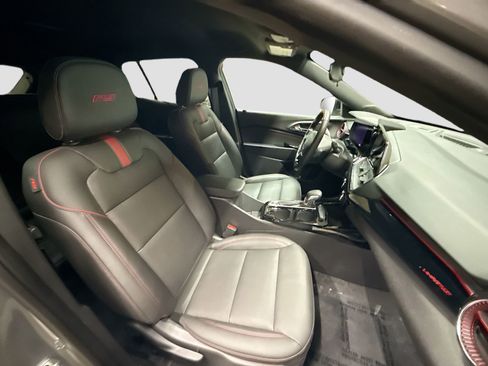 Used 2025 Chevrolet Trax RS w/ Driver Confidence Package image 30