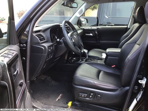 Used 2021 Toyota 4Runner TRD Off-Road Premium AWD/4WD image 8