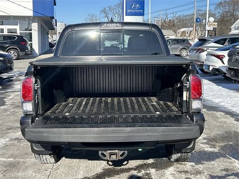 Used 2019 Toyota Tacoma Limited image 14