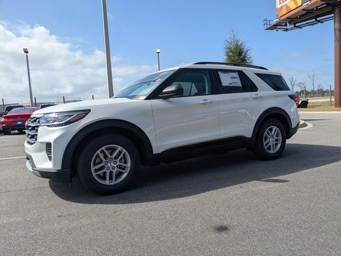 New 2026 Ford Explorer Active image 8