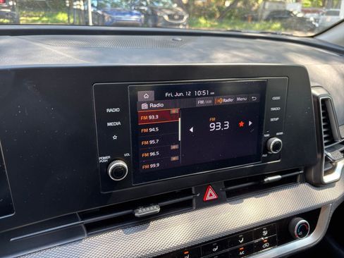 Used 2025 Kia Sportage LX FWD image 20