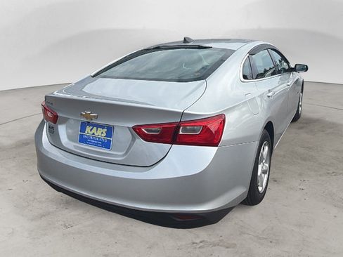 Used 2017 Chevrolet Malibu LS FWD image 5