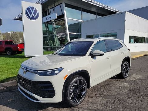 New 2026 Volkswagen Tiguan SEL R-Line AWD/4WD image 1