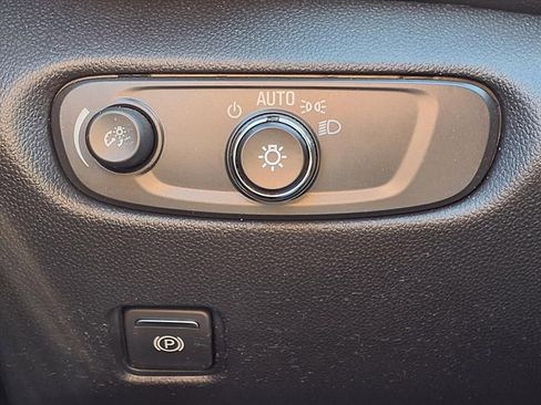 Used 2025 Chevrolet Blazer RS image 15