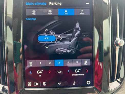 New 2025 Volvo XC60 B5 Plus w/ Protection Package Premier image 18