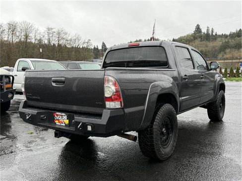 Used 2013 Toyota Tacoma 4x4 Double Cab w/ TRD Sport Pkg image 6