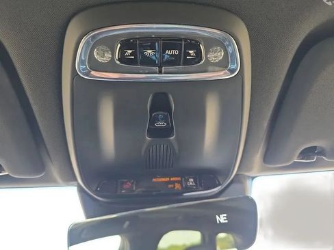 Used 2019 Volvo XC60 T5 R-Design AWD/4WD image 41