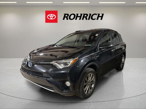 Used 2018 Toyota RAV4 Limited AWD/4WD image 1