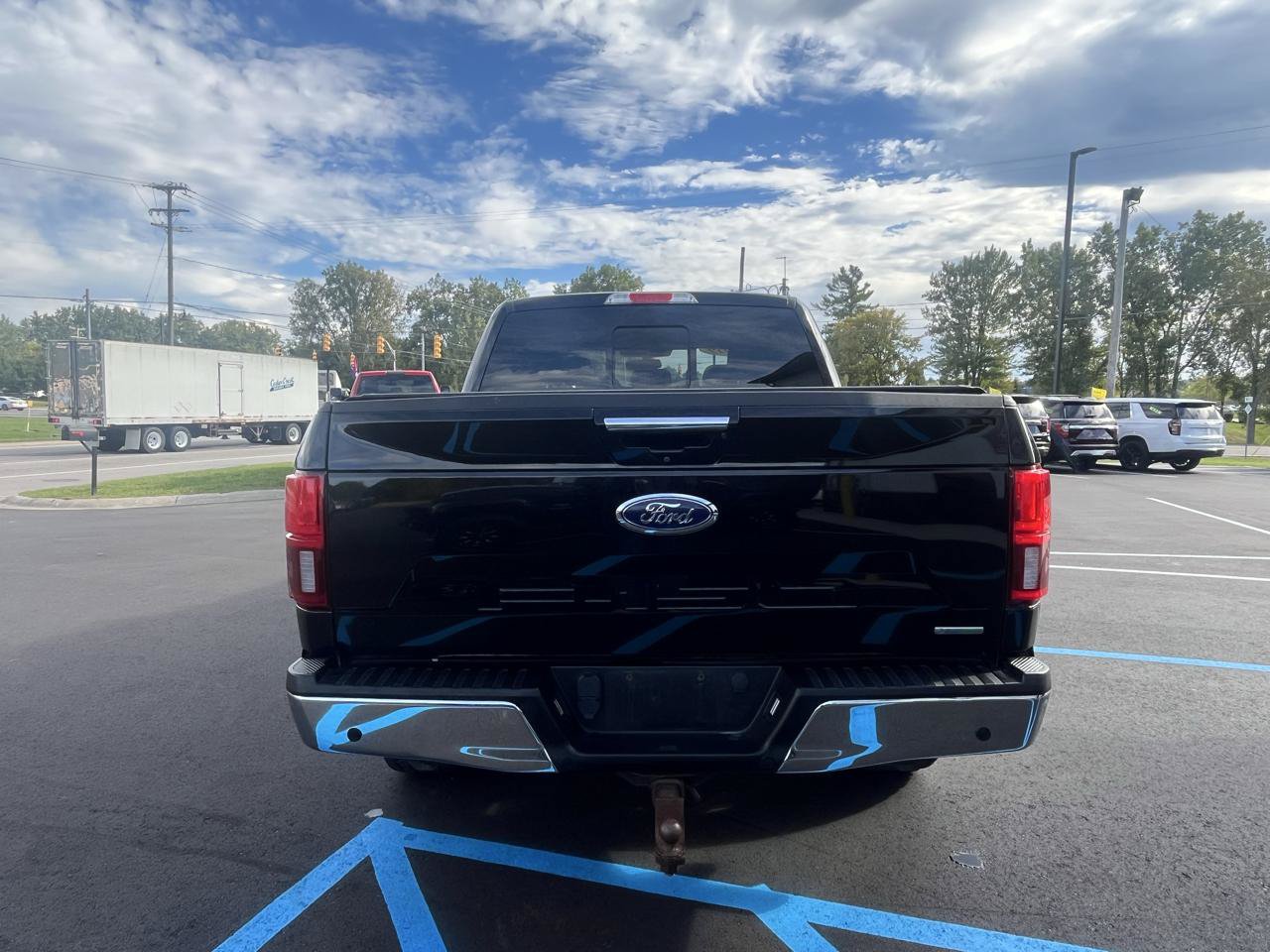 Used 2018 Ford F150 Lariat w/ Equipment Group 502A Luxury AWD/4WD image 6