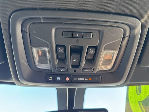 Used 2022 Chevrolet Silverado 2500 High Country w/ Z71 Off-Road Package image 30