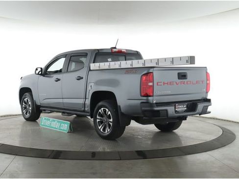 Used 2022 Chevrolet Colorado Z71 w/ Safety Package AWD/4WD image 8