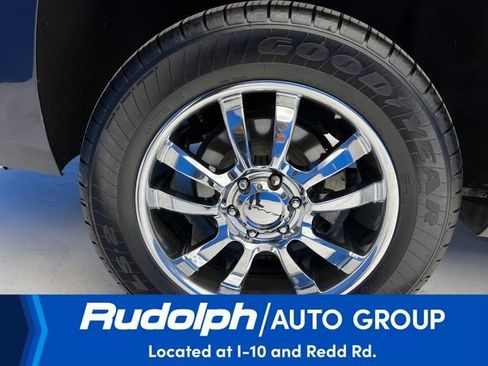 Used 2019 Chevrolet Suburban Premier w/ Premier Plus Edition image 43