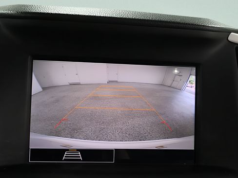 Used 2022 GMC Terrain SLE w/ Driver Convenience Package AWD/4WD image 9