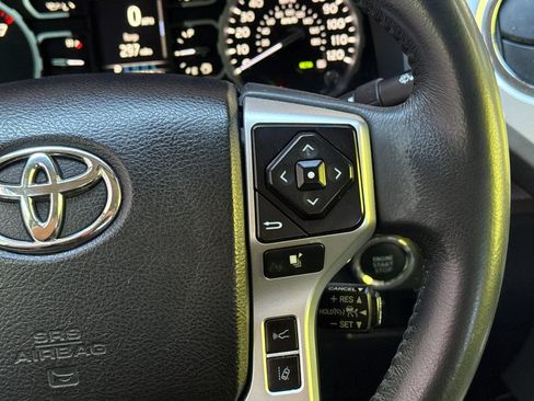 Used 2021 Toyota Tundra Limited w/ Limited Premium Package AWD/4WD image 29