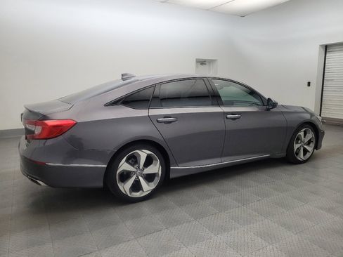 Used 2018 Honda Accord Touring image 9
