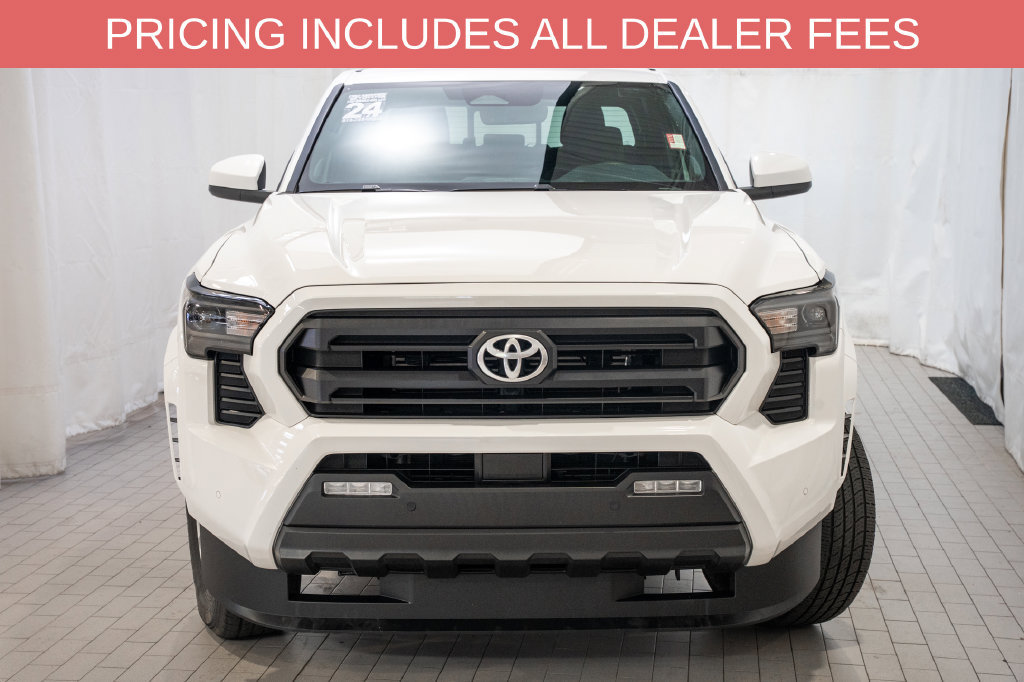 Certified 2024 Toyota Tacoma SR5 AWD/4WD image 2