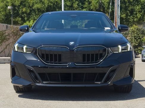 New 2027 BMW 530i w/ M Sport Package RWD image 2