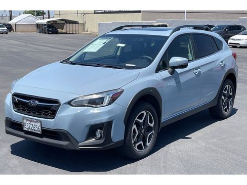 Used 2020 Subaru Crosstrek 2.0i Limited w/ Moonroof Package w/Navigation AWD/4WD image 2