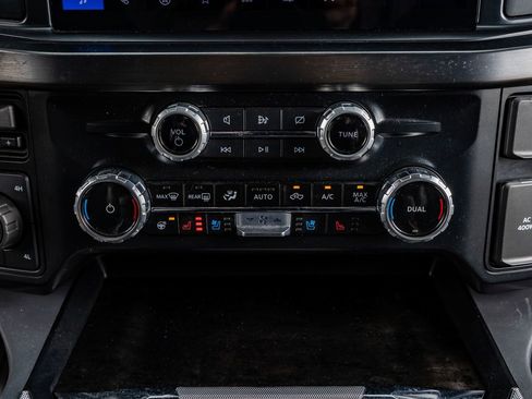 Used 2024 Ford F350 Lariat w/ Chrome Package image 27